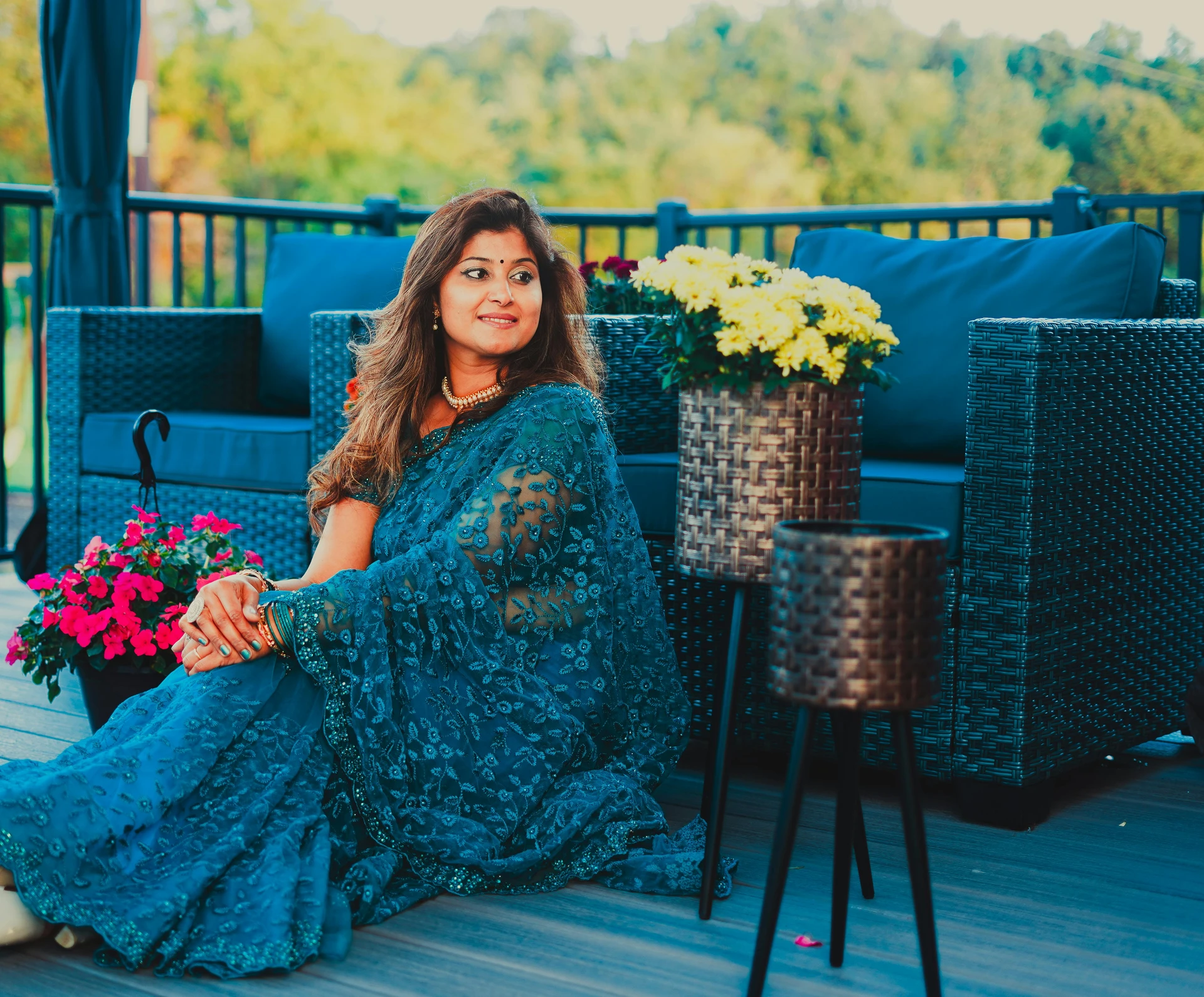 How to wear a net saree without looking cheap — teal embroidered saree
