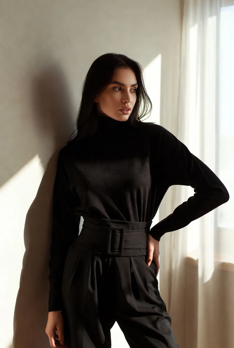Master Monochrome Power - Recreate This All-Black Turtleneck Look