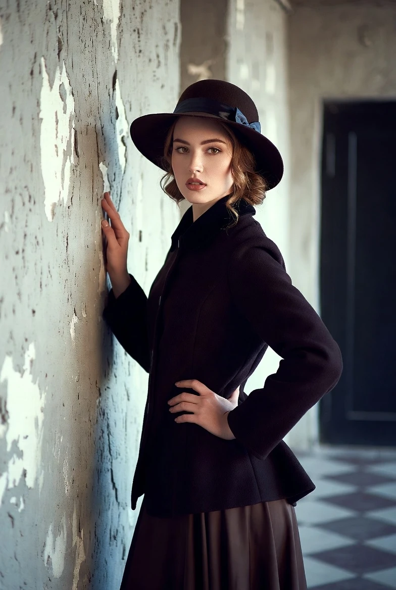 Master Vintage Noir Chic: Recreate This Sophisticated 1940s Look Today