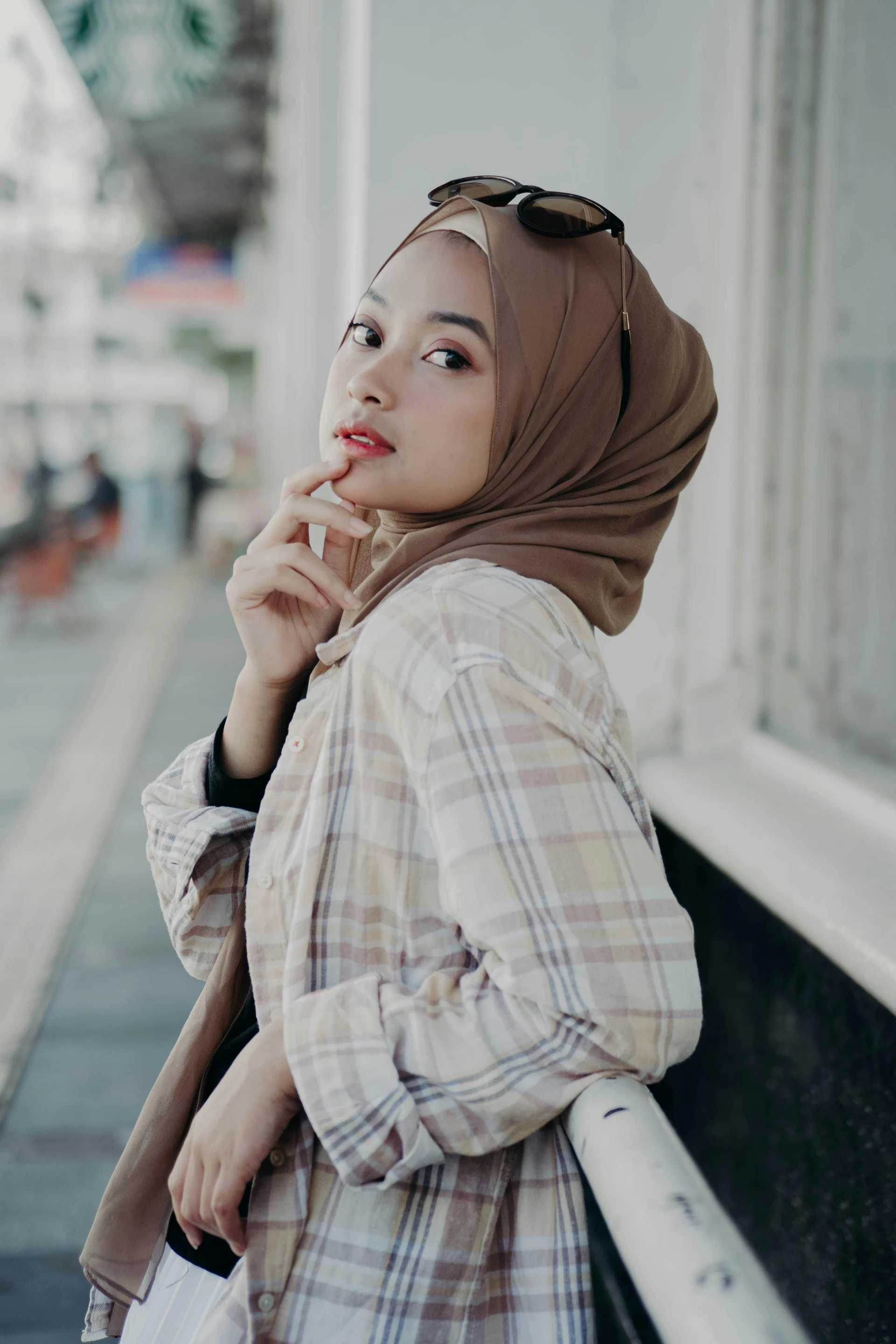 Style Flannel with Taupe Hijab: Avoid the Frumpy Look